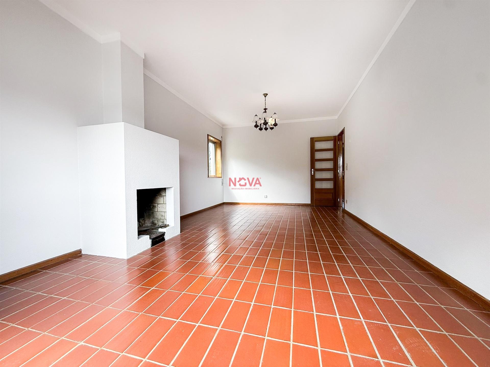 Apartamento T3 Venda em Gondomar (São Cosme), Valbom e Jovim,Gondomar