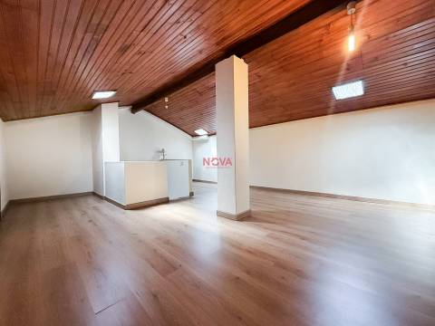 Apartamento T3 Venda em Gondomar (São Cosme), Valbom e Jovim,Gondomar