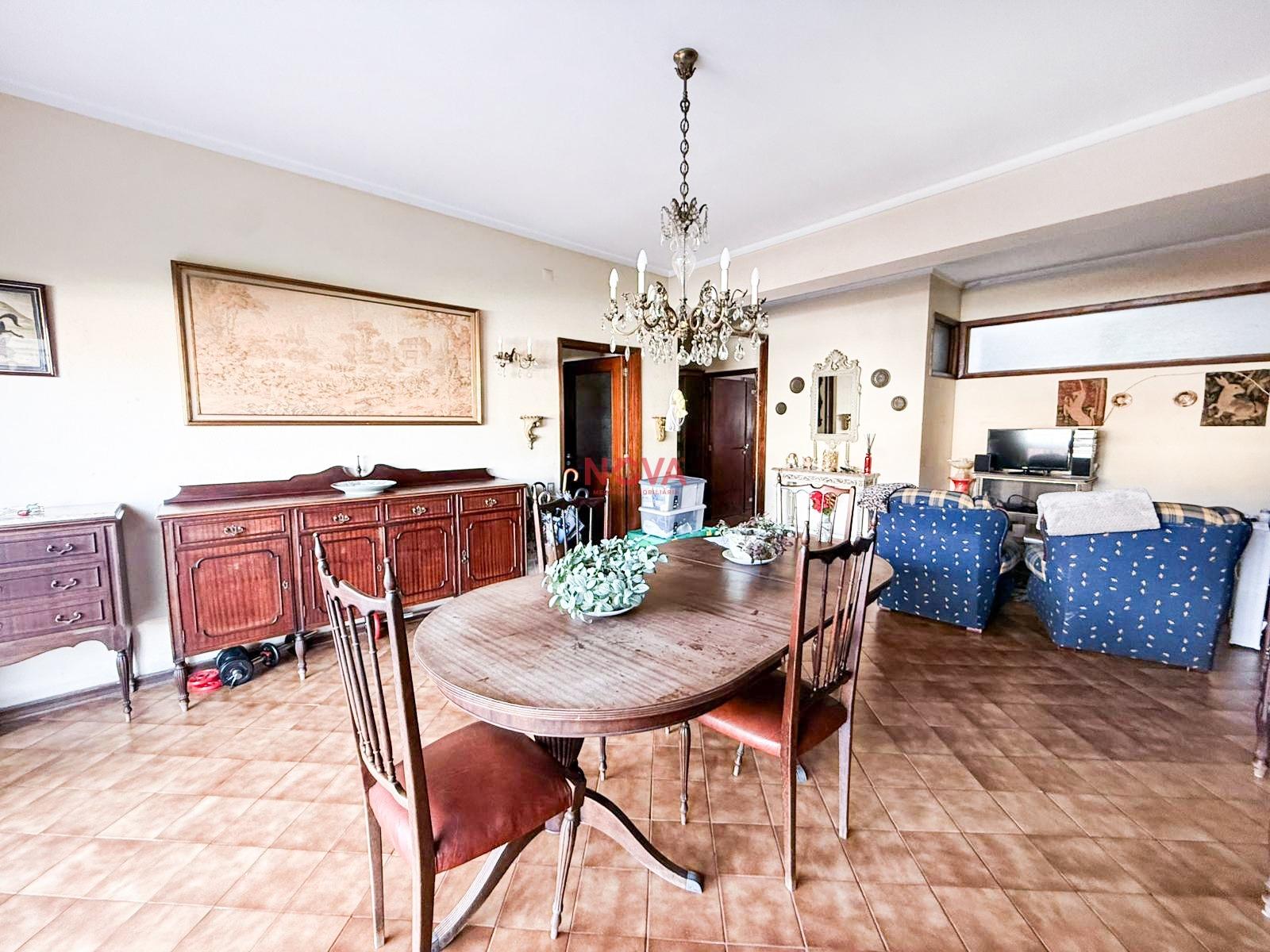 Apartamento T4 Venda em Cedofeita, Santo Ildefonso, Sé, Miragaia, São Nicolau e Vitória,Porto