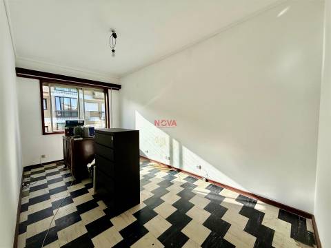 Apartamento T4 Venda em Cedofeita, Santo Ildefonso, Sé, Miragaia, São Nicolau e Vitória,Porto