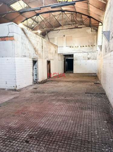 Armazém  Venda em Milheirós,Maia