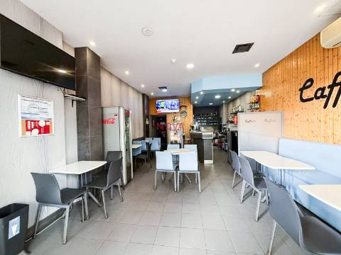 Café  Trespasse em Águas Santas,Maia