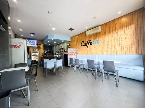 Café  Trespasse em Águas Santas,Maia