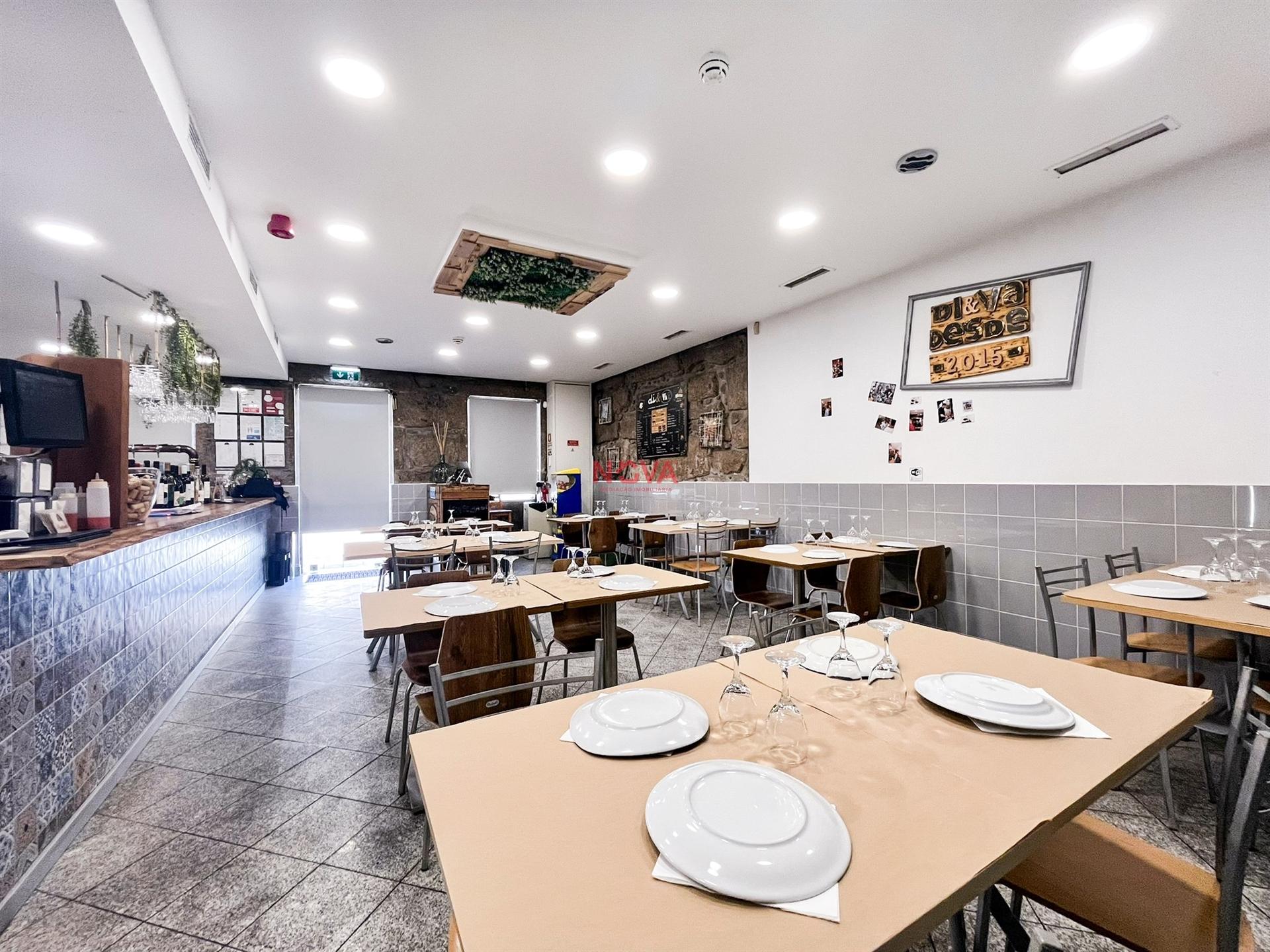 Restaurante  Trespasse em Alfena,Valongo