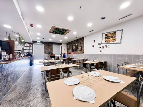 Restaurante  Trespasse em Alfena,Valongo