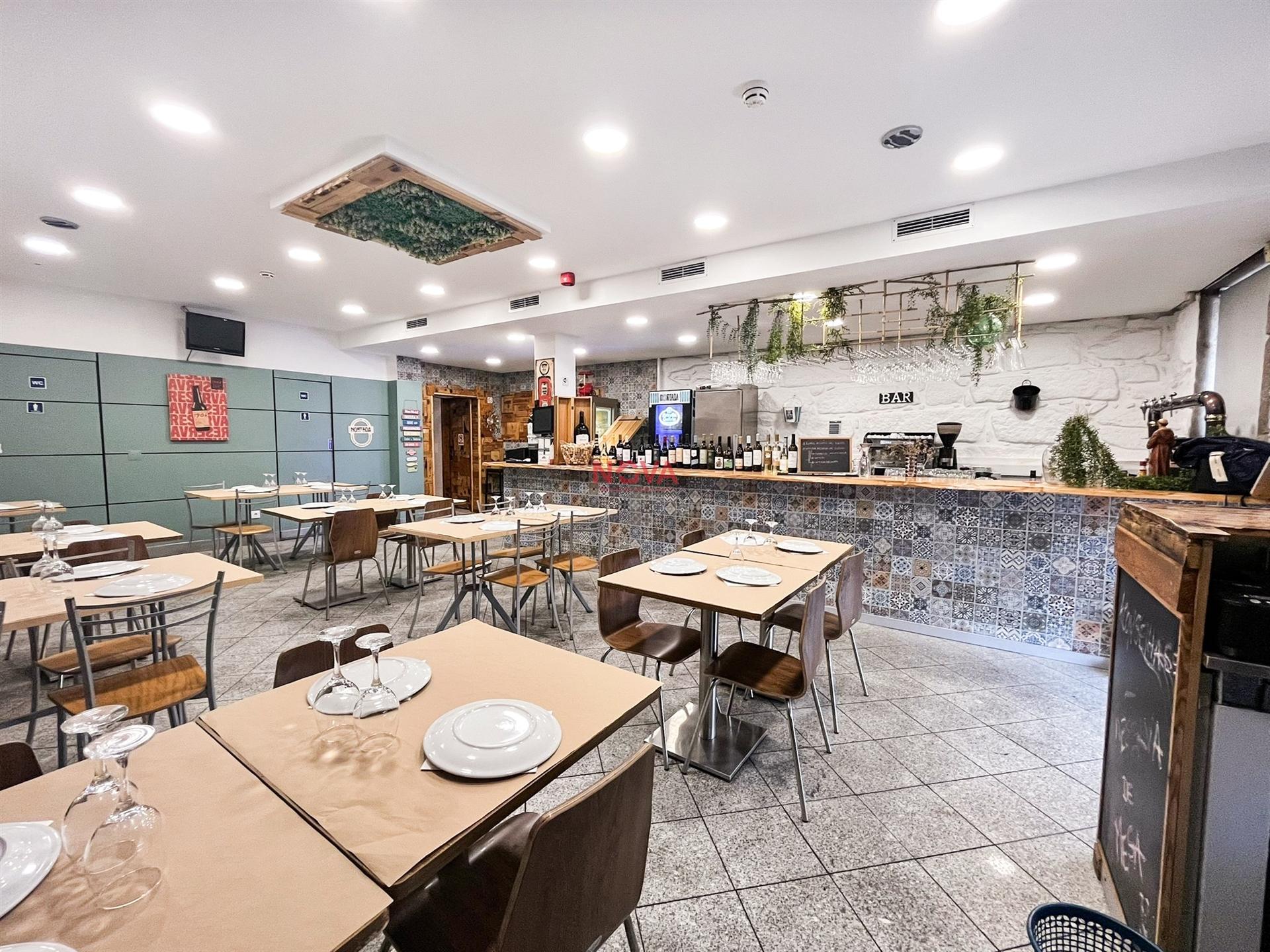 Restaurante  Trespasse em Alfena,Valongo