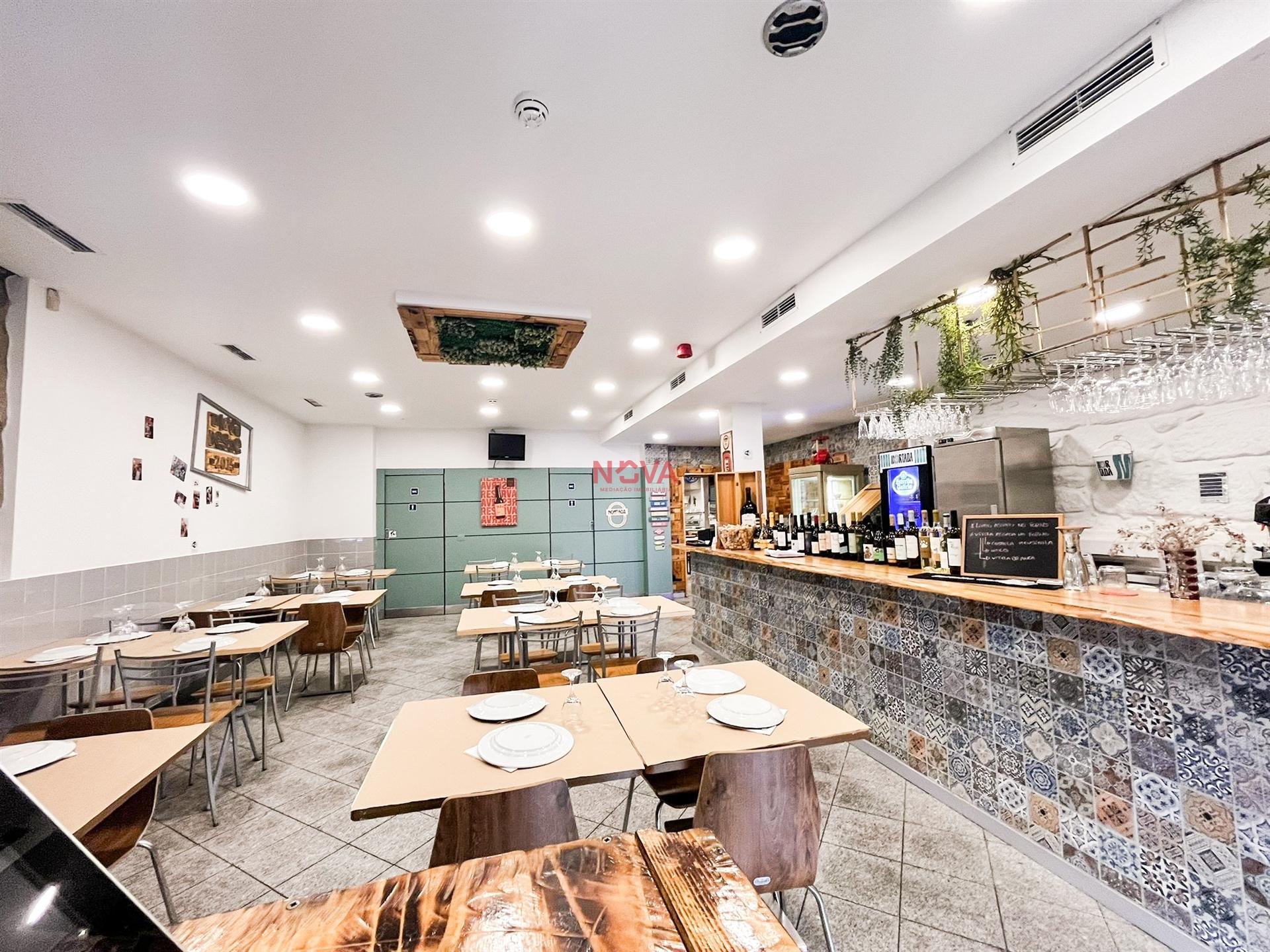 Restaurante  Trespasse em Alfena,Valongo