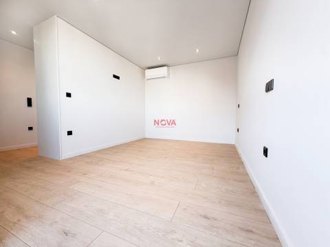Apartamento T3 Venda em Gondomar (São Cosme), Valbom e Jovim,Gondomar
