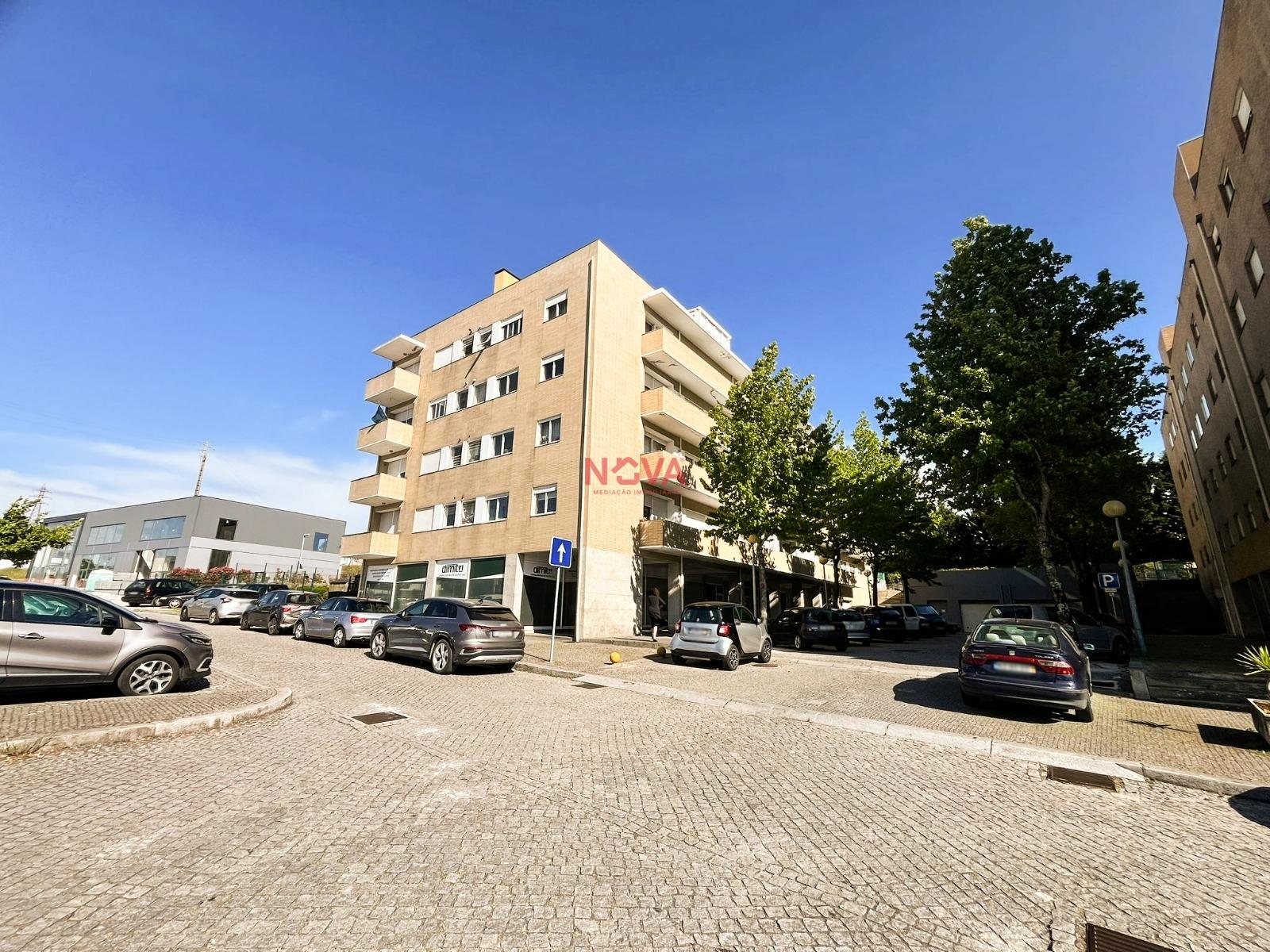 Apartamento T2 Venda em Nogueira e Silva Escura,Maia