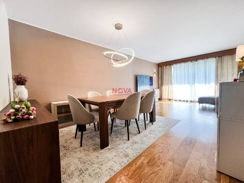 Apartamento T2 Venda em Nogueira e Silva Escura,Maia