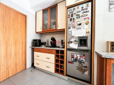 Apartamento T2 Venda em Nogueira e Silva Escura,Maia