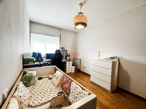 Apartamento T2 Venda em Nogueira e Silva Escura,Maia