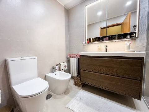 Apartamento T2 Venda em Nogueira e Silva Escura,Maia