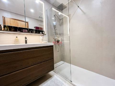 Apartamento T2 Venda em Nogueira e Silva Escura,Maia