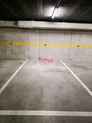 Garagem  Arrendamento em Pedrouços,Maia