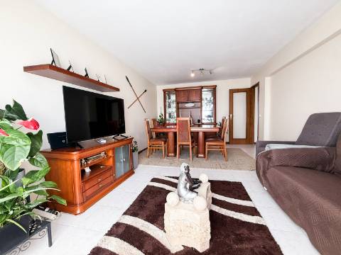Apartamento T2 Venda em Baguim do Monte (Rio Tinto),Gondomar