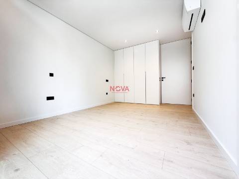 Apartamento T2 Venda em Gondomar (São Cosme), Valbom e Jovim,Gondomar