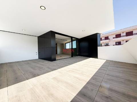 Apartamento T4 Venda em Gondomar (São Cosme), Valbom e Jovim,Gondomar