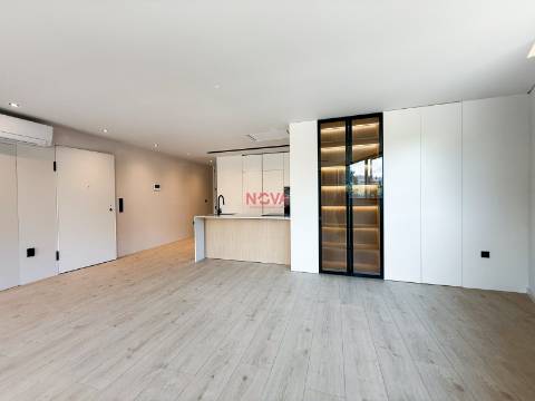 Apartamento T4 Venda em Gondomar (São Cosme), Valbom e Jovim,Gondomar