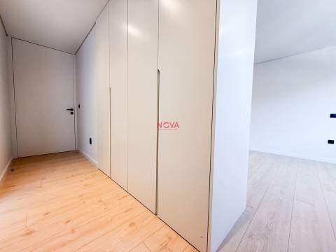Apartamento T4 Venda em Gondomar (São Cosme), Valbom e Jovim,Gondomar