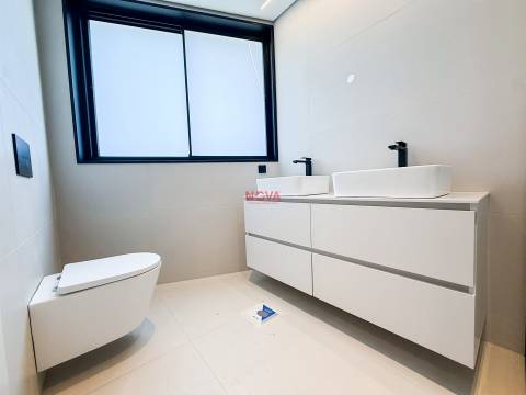 Apartamento T4 Venda em Gondomar (São Cosme), Valbom e Jovim,Gondomar