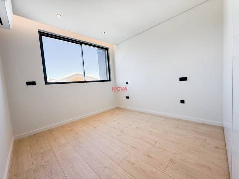 Apartamento T4 Venda em Gondomar (São Cosme), Valbom e Jovim,Gondomar