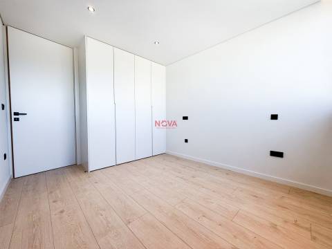 Apartamento T4 Venda em Gondomar (São Cosme), Valbom e Jovim,Gondomar