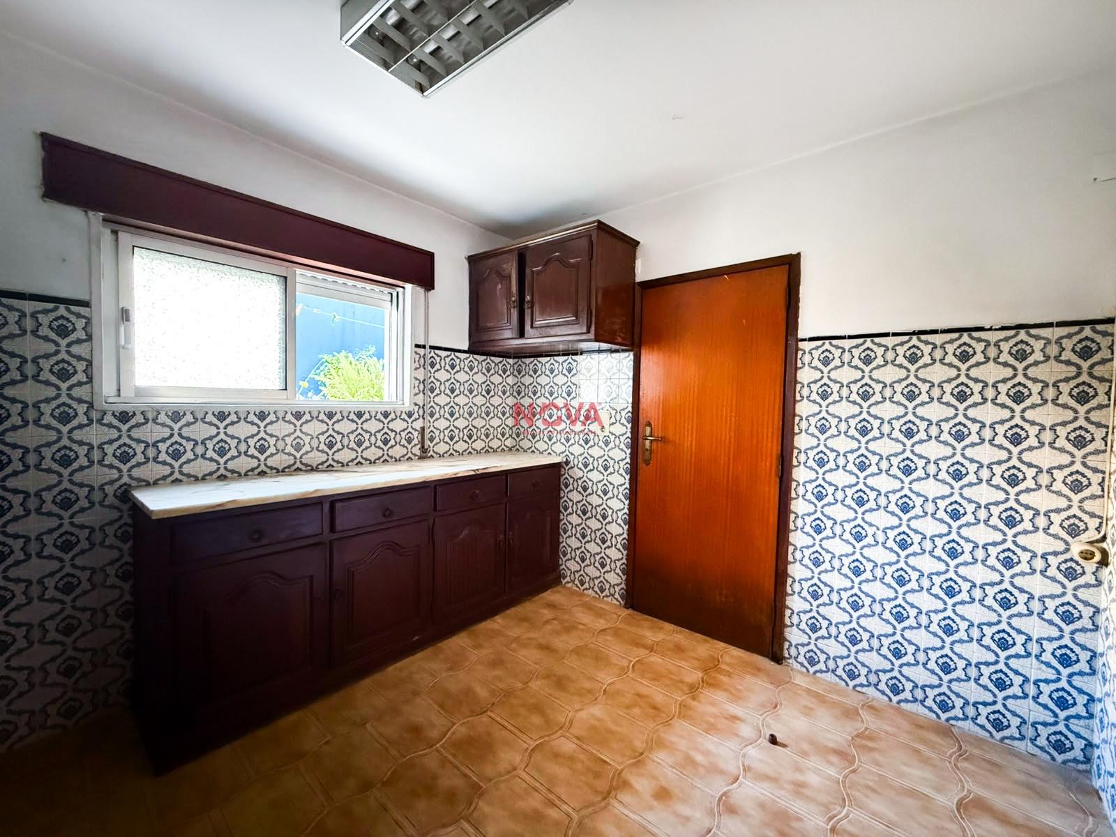 Garagem T0+3 Venda em Ermesinde,Valongo