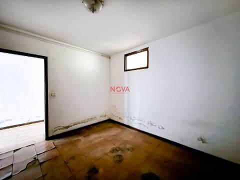 Garagem T0+3 Venda em Ermesinde,Valongo