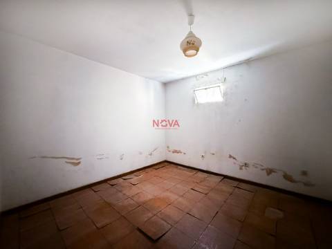 Garagem T0+3 Venda em Ermesinde,Valongo