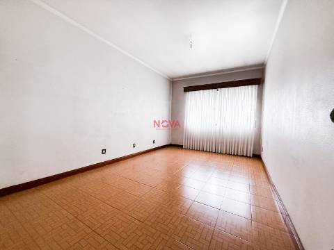 Apartamento >=T10 Venda em Paranhos,Porto