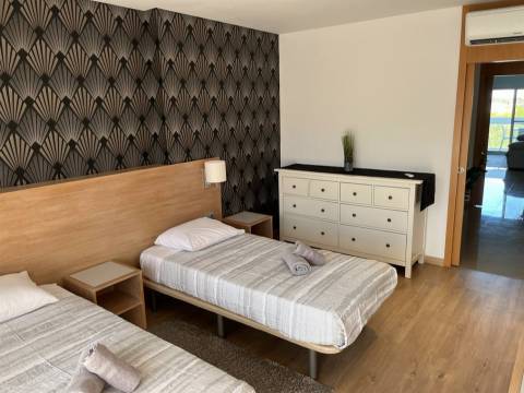 Deslumbrante apartamento T3 Duplex  Vale da Parra/ Salgados