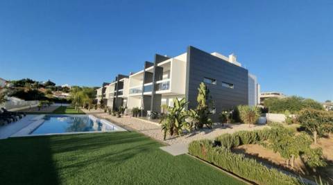 Deslumbrante apartamento T3 Duplex  Vale da Parra/ Salgados