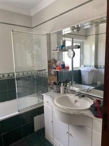 Encantador Apartamento T2 Remodelado no Coração de Albufeira