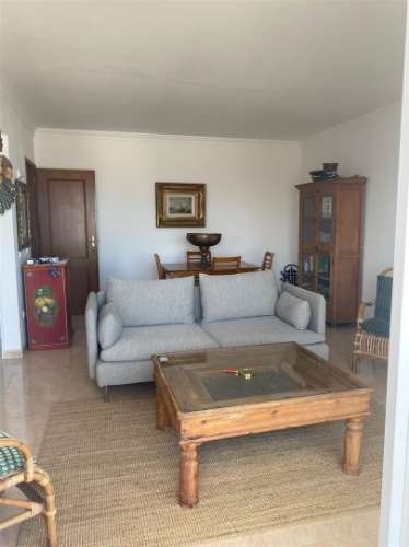 Encantador Apartamento T2 Remodelado no Coração de Albufeira