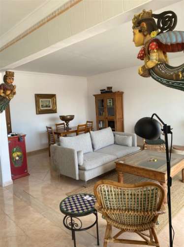 Encantador Apartamento T2 Remodelado no Coração de Albufeira