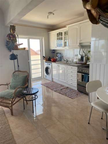 Encantador Apartamento T2 Remodelado no Coração de Albufeira