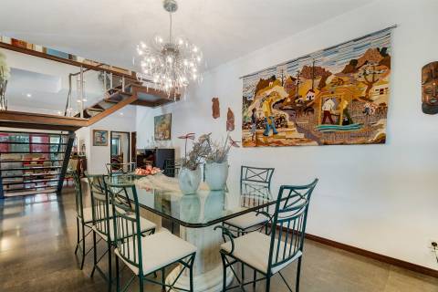 Luxuoso apartamento T5 com piscina privada em Portimão