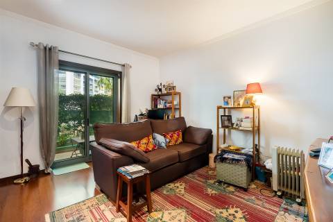 Luxuoso apartamento T5 com piscina privada em Portimão