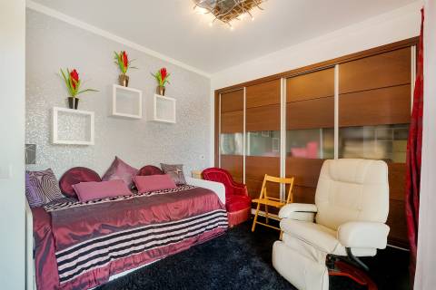 Luxuoso apartamento T5 com piscina privada em Portimão