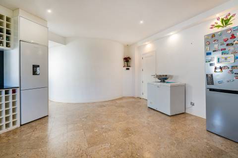 Excelente moradia T7+4 bem localizada em Portimão