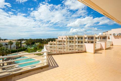 Penthouse T3 Exclusiva no Empreendimento Estrela do Vau