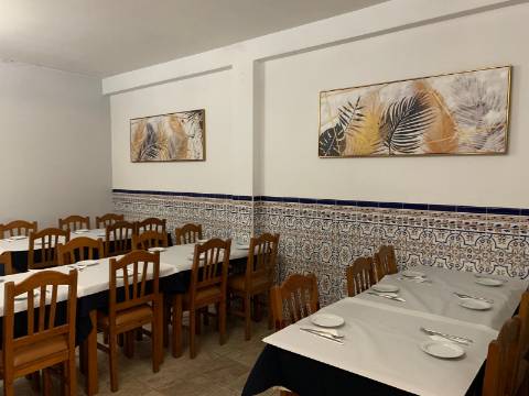 Restaurante "A Palmeira" à Venda – Estômbar