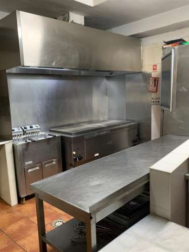 Restaurante "A Palmeira" à Venda – Estômbar