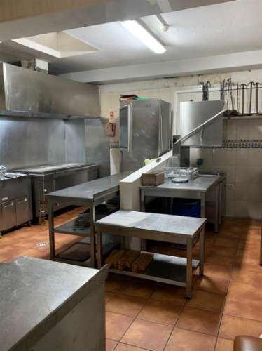 Restaurante "A Palmeira" à Venda – Estômbar