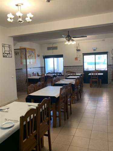 Restaurante "A Palmeira" à Venda – Estômbar