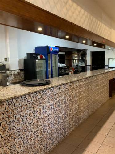 Restaurante "A Palmeira" à Venda – Estômbar