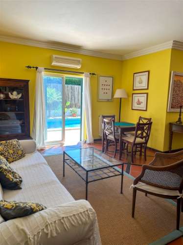 Moradia T5 com piscina e jardim a poucos metros da Praia do Alemão – Alvor