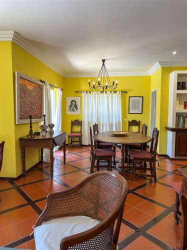 Moradia T5 com piscina e jardim a poucos metros da Praia do Alemão – Alvor