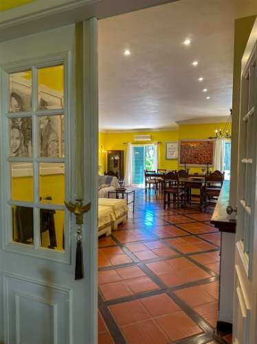 Moradia T5 com piscina e jardim a poucos metros da Praia do Alemão – Alvor